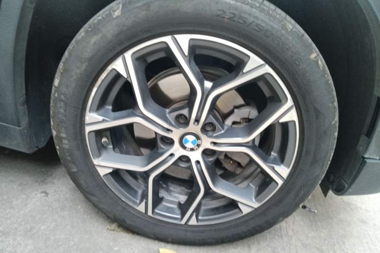 Used BMW X1 2020 sDrive20Li Fashion Model Right Front Wheel Hub