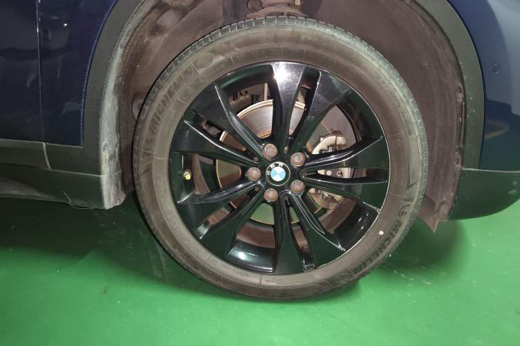 Used BMW X1 2020 sDrive20Li Fashion Model Right Front Wheel Hub