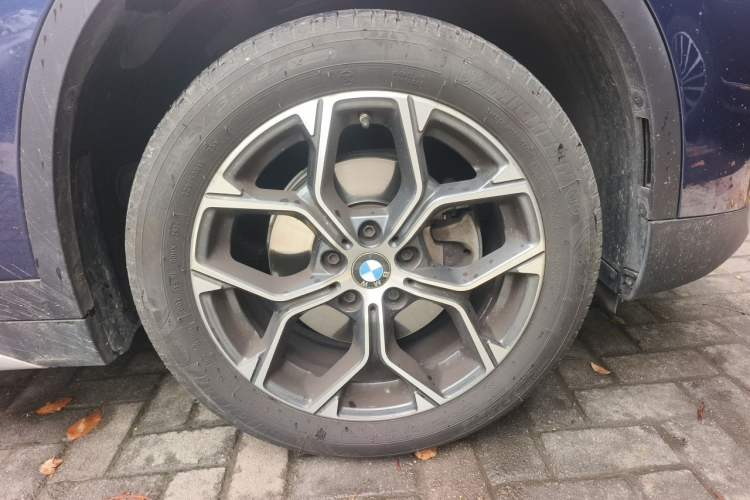 Used BMW X1 2020 sDrive20Li Premium Edition Right Front Wheel Hub
