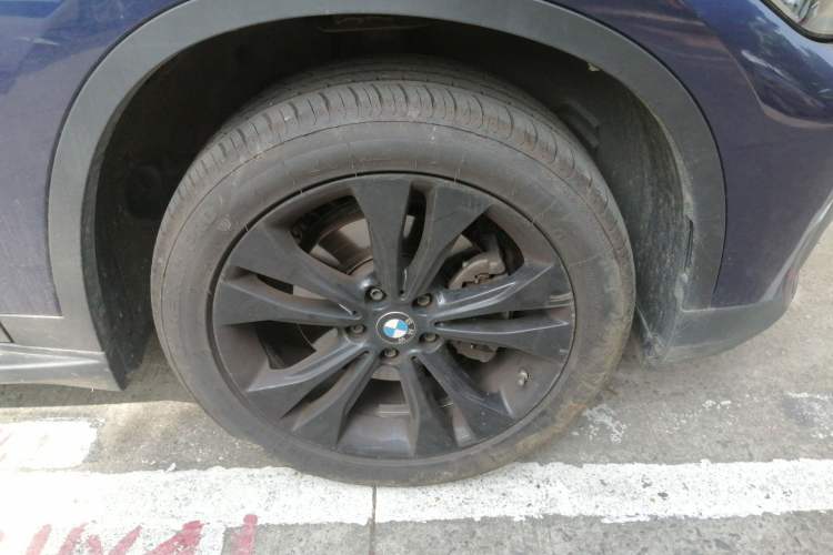 Used BMW X1 2020 sDrive20Li Fashion Model Right Front Wheel Hub