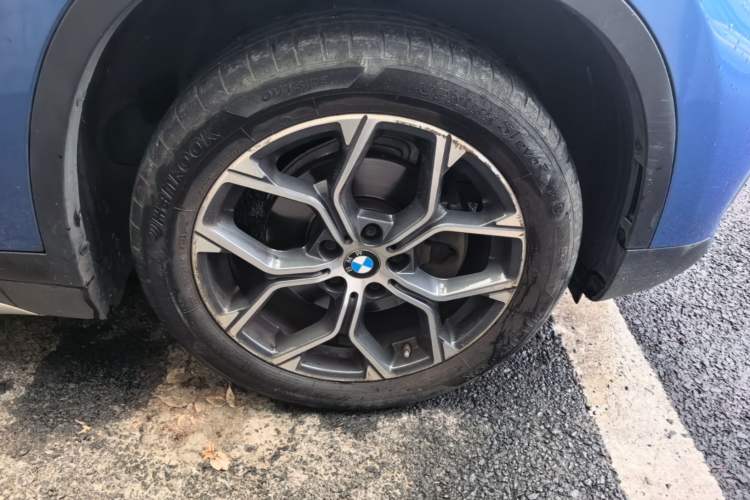 Used BMW X1 2020 sDrive20Li Premium Edition Right Front Wheel Hub