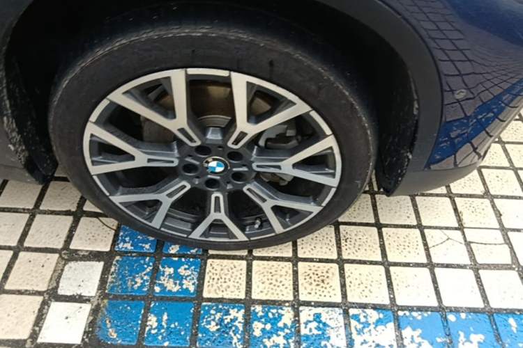 Used BMW X1 2020 xDrive25Li Luxury Edition Right Front Wheel Hub