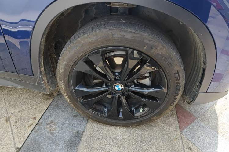 Used BMW X1 2020 sDrive20Li Fashion Model Right Front Wheel Hub