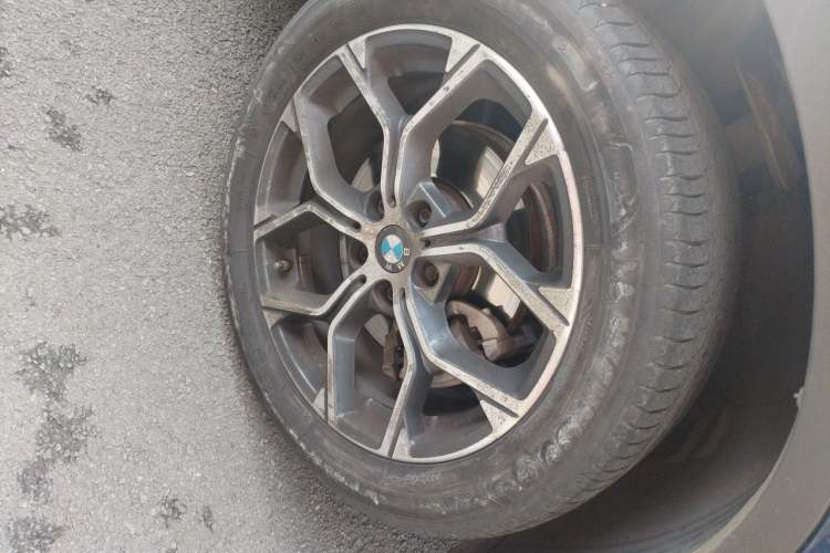 Used BMW X1 2020 sDrive20Li Premium Edition Right Front Wheel Hub