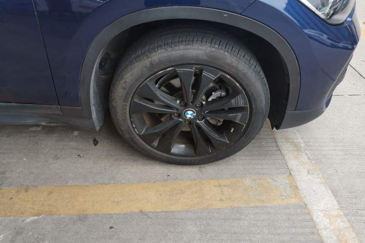 Used BMW X1 2020 sDrive20Li Fashion Model Right Front Wheel Hub