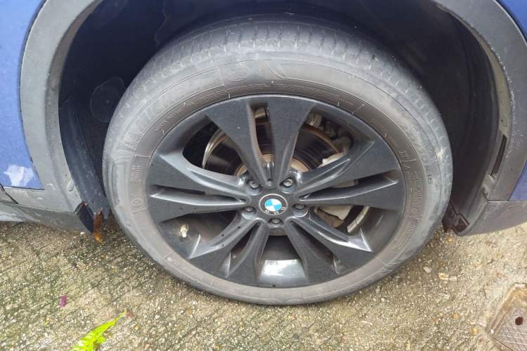 Used BMW X1 2020 sDrive20Li Fashion Model Right Front Wheel Hub
