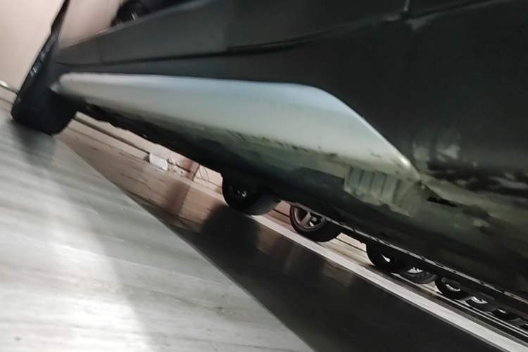 Used BMW X1 2020 sDrive20Li Premium Edition Right Side Sill
