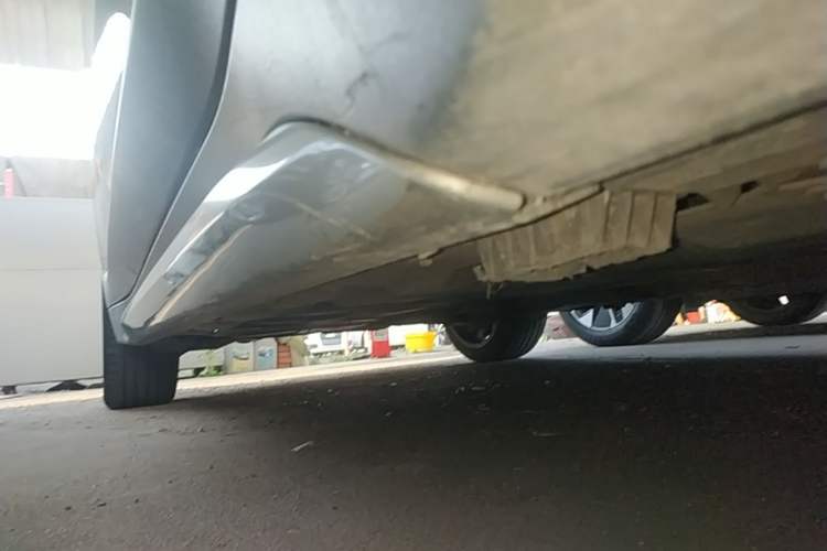 Used BMW X1 2020 xDrive25Li Luxury Edition Right Side Sill