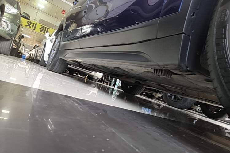 Used BMW X1 2020 sDrive25Li Leading Model Right Side Sill
