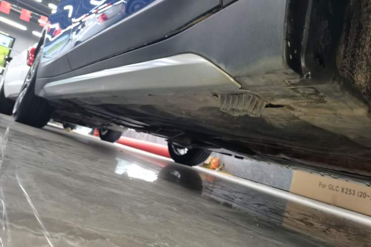 Used BMW X1 2020 xDrive25Li Luxury Edition Right Side Sill