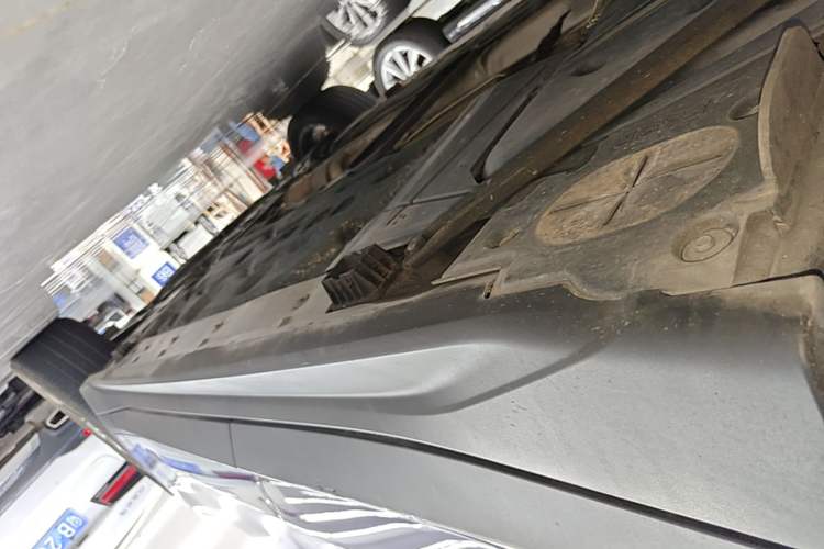 Used BMW X1 2020 sDrive25Li Leading Model Right Side Sill