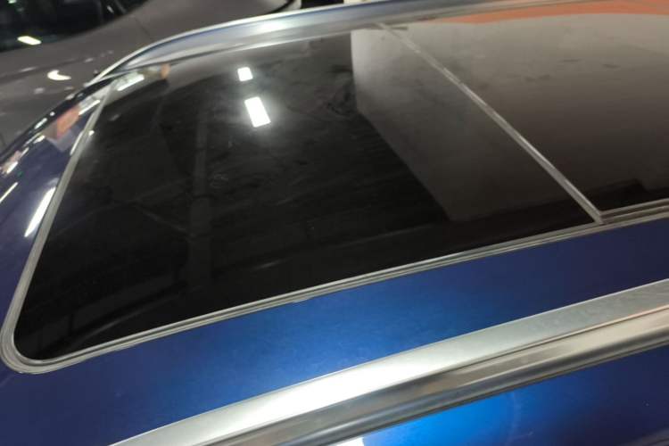 Used BMW X1 2020 sDrive25Li Leading Model Roof