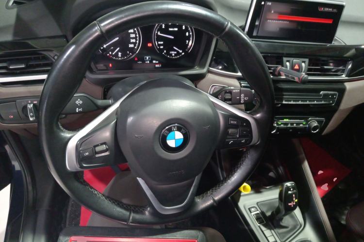 Used BMW X1 2020 sDrive20Li Fashion Model Steering Wheel