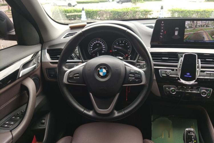 Used BMW X1 2020 sDrive25Li Leading Model Steering Wheel