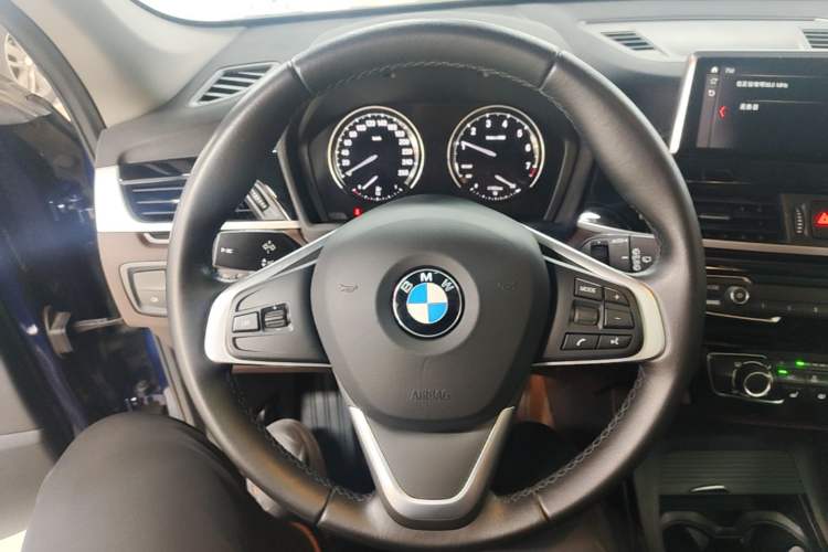 Used BMW X1 2020 sDrive20Li Fashion Model Steering Wheel
