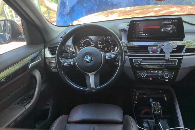 Used BMW X1 2020 sDrive20Li Premium Edition Steering Wheel