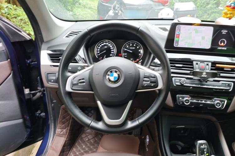 Used BMW X1 2020 sDrive25Li Leading Model Steering Wheel