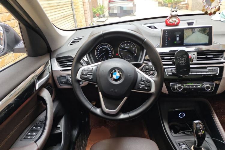 Used BMW X1 2020 sDrive20Li Fashion Model Steering Wheel