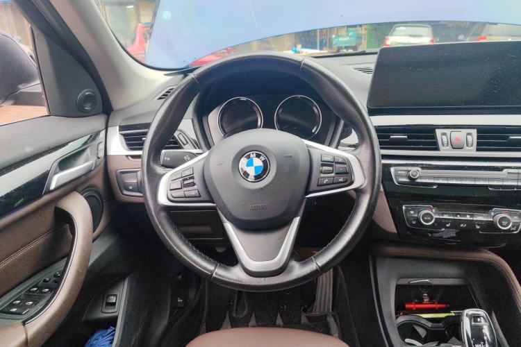 Used BMW X1 2020 sDrive25Li Leading Model Steering Wheel