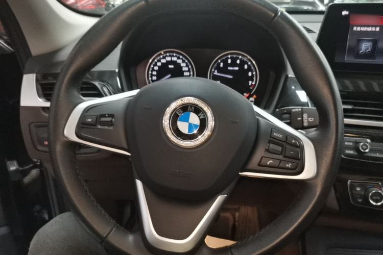 Used BMW X1 2020 sDrive25Li Leading Model Steering Wheel
