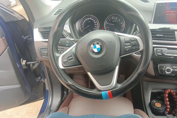 Used BMW X1 2020 sDrive20Li Fashion Model Steering Wheel