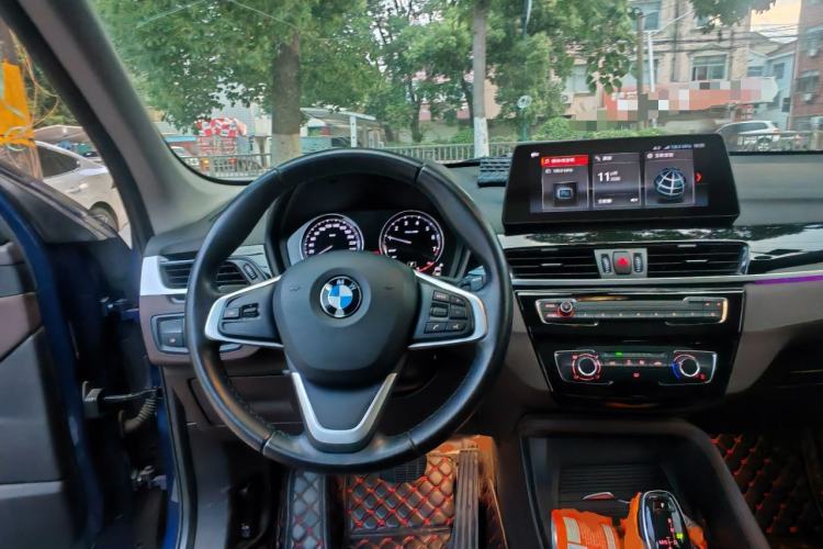 Used BMW X1 2020 sDrive20Li Fashion Model Steering Wheel