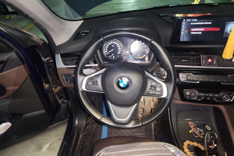 Used BMW X1 2020 sDrive25Li Leading Model Steering Wheel