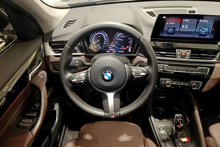 Used BMW X1 2020 sDrive25Li Leading Model Steering Wheel