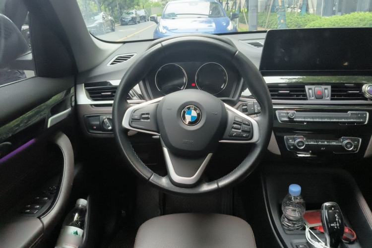 Used BMW X1 2020 sDrive25Li Leading Model Steering Wheel