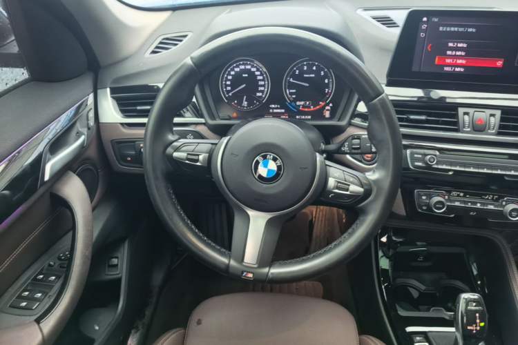 Used BMW X1 2020 sDrive20Li Premium Edition Steering Wheel