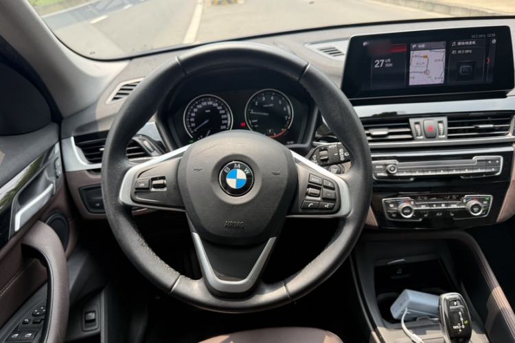 Used BMW X1 2020 sDrive25Li Leading Model Steering Wheel