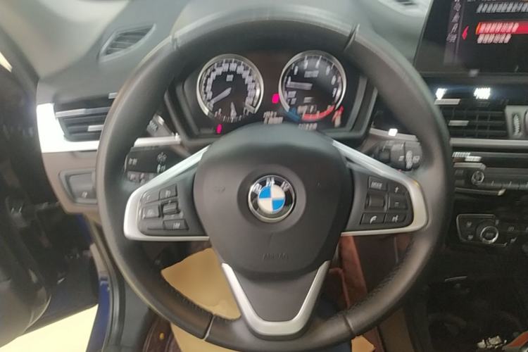 Used BMW X1 2020 sDrive25Li Leading Model Steering Wheel