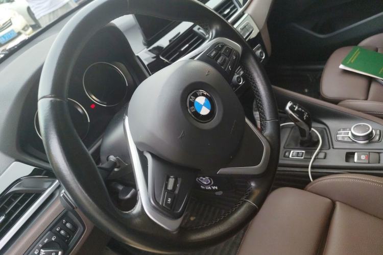 Used BMW X1 2020 sDrive25Li Leading Model Steering Wheel