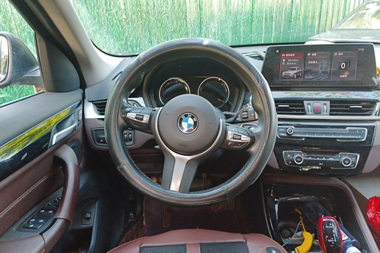 Used BMW X1 2020 sDrive20Li Premium Edition Steering Wheel