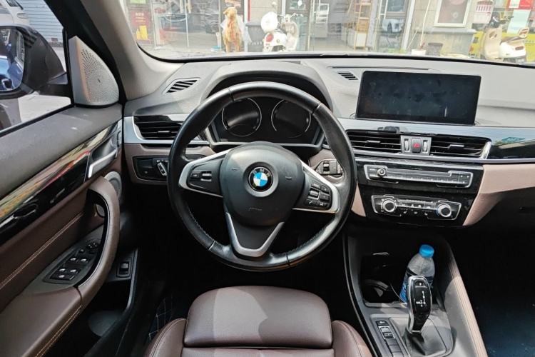 Used BMW X1 2020 sDrive20Li Fashion Model Steering Wheel