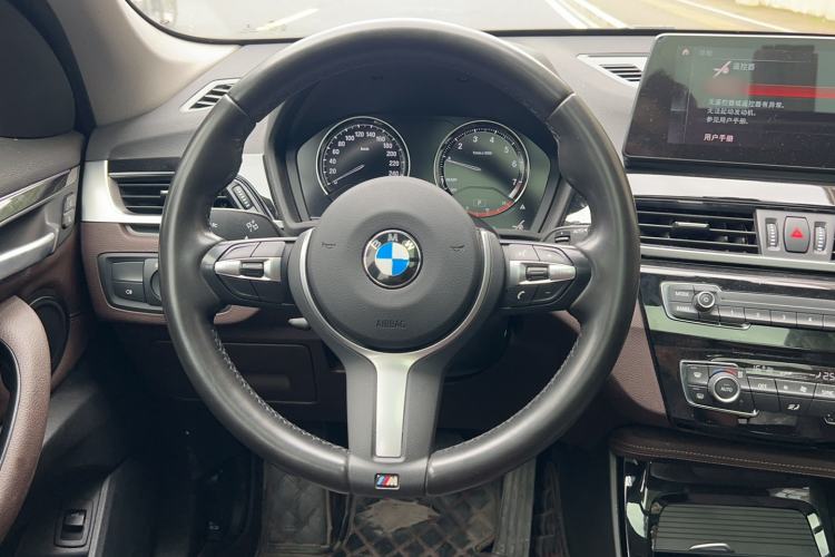 Used BMW X1 2020 sDrive20Li Premium Edition Steering Wheel