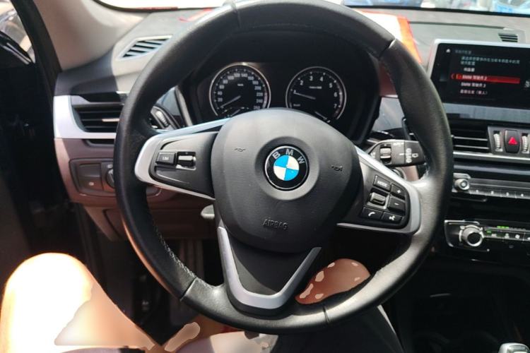 Used BMW X1 2020 sDrive20Li Fashion Model Steering Wheel