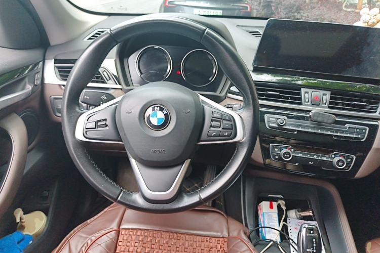 Used BMW X1 2020 sDrive25Li Leading Model Steering Wheel