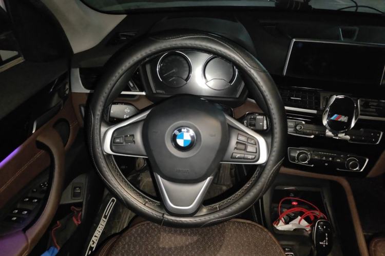 Used BMW X1 2020 sDrive20Li Fashion Model Steering Wheel