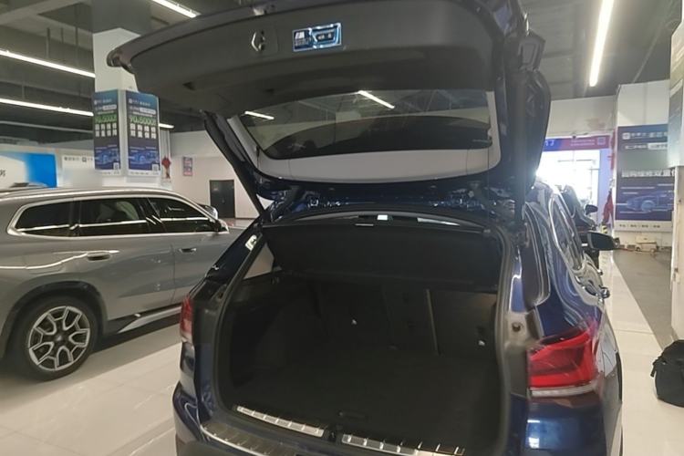 Used BMW X1 2020 sDrive25Li Leading Model Trunk