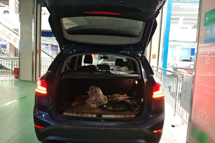 Used BMW X1 2020 xDrive25Li Luxury Edition Trunk