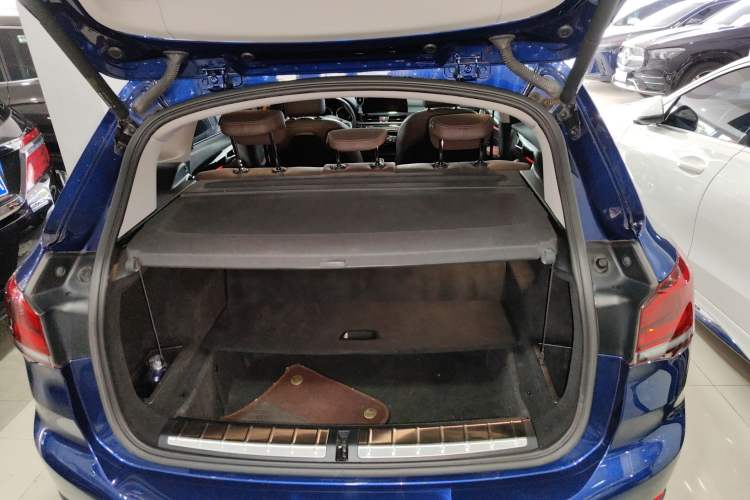 Used BMW X1 2020 sDrive25Li Leading Model Trunk