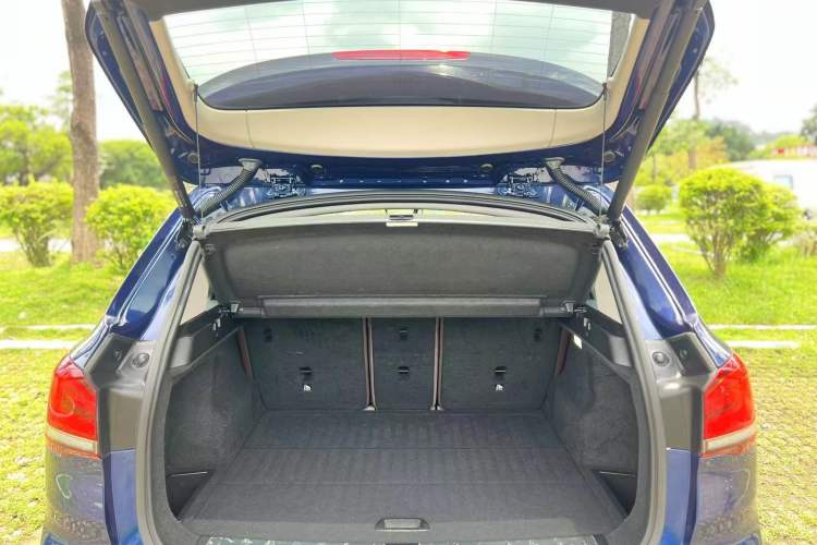 Used BMW X1 2020 sDrive25Li Leading Model Trunk
