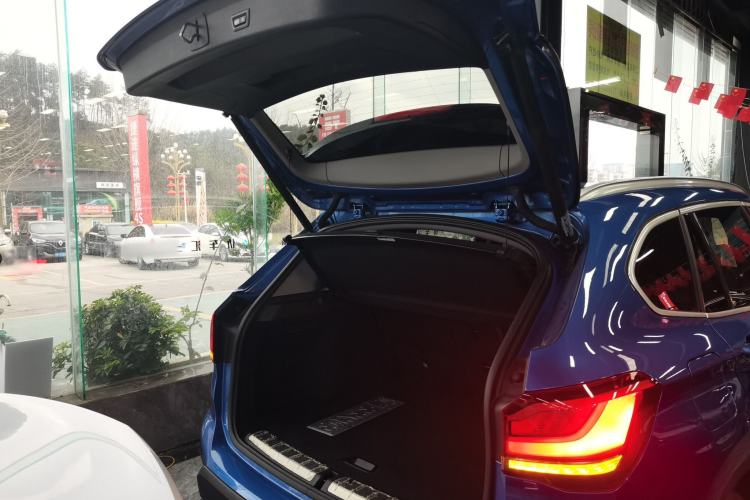 Used BMW X1 2020 xDrive25Li Luxury Edition Trunk