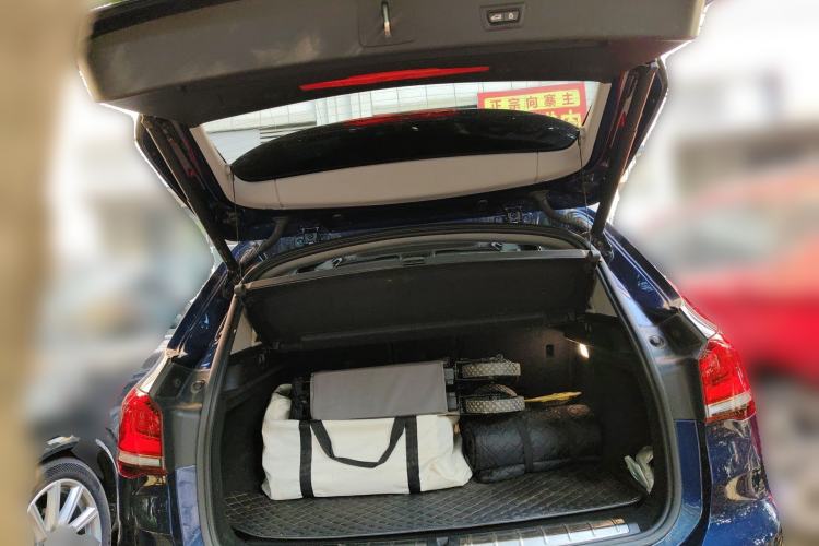 Used BMW X1 2020 sDrive25Li Leading Model Trunk