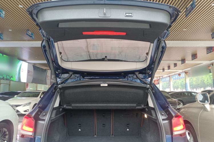 Used BMW X1 2020 sDrive25Li Leading Model Trunk