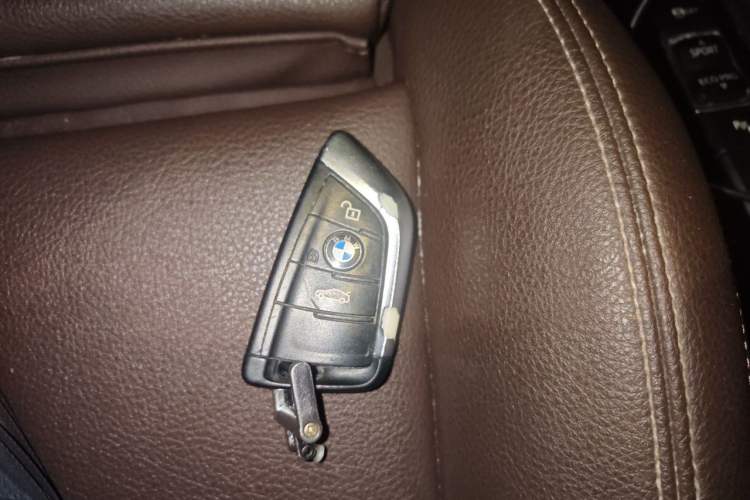 Used BMW X1 2020 xDrive25Li Luxury Edition Vehicle Key