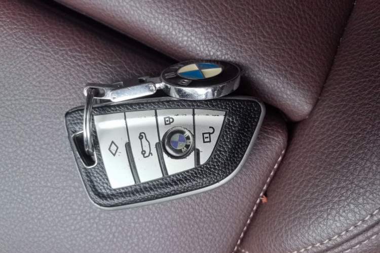 Used BMW X1 2020 xDrive25Li Luxury Edition Vehicle Key