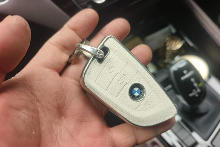 Used BMW X1 2020 sDrive20Li Premium Edition Vehicle Key