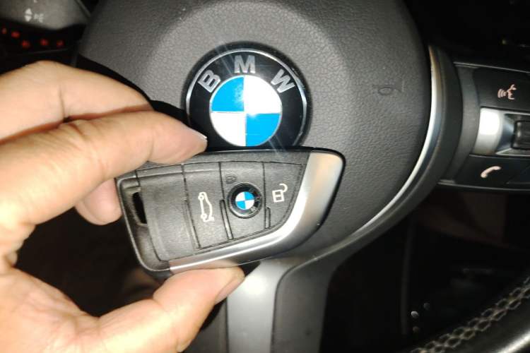 Used BMW X1 2020 sDrive20Li Premium Edition Vehicle Key